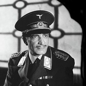 Conrad Veidt in constume as Henrich Strasser in German military uniform  